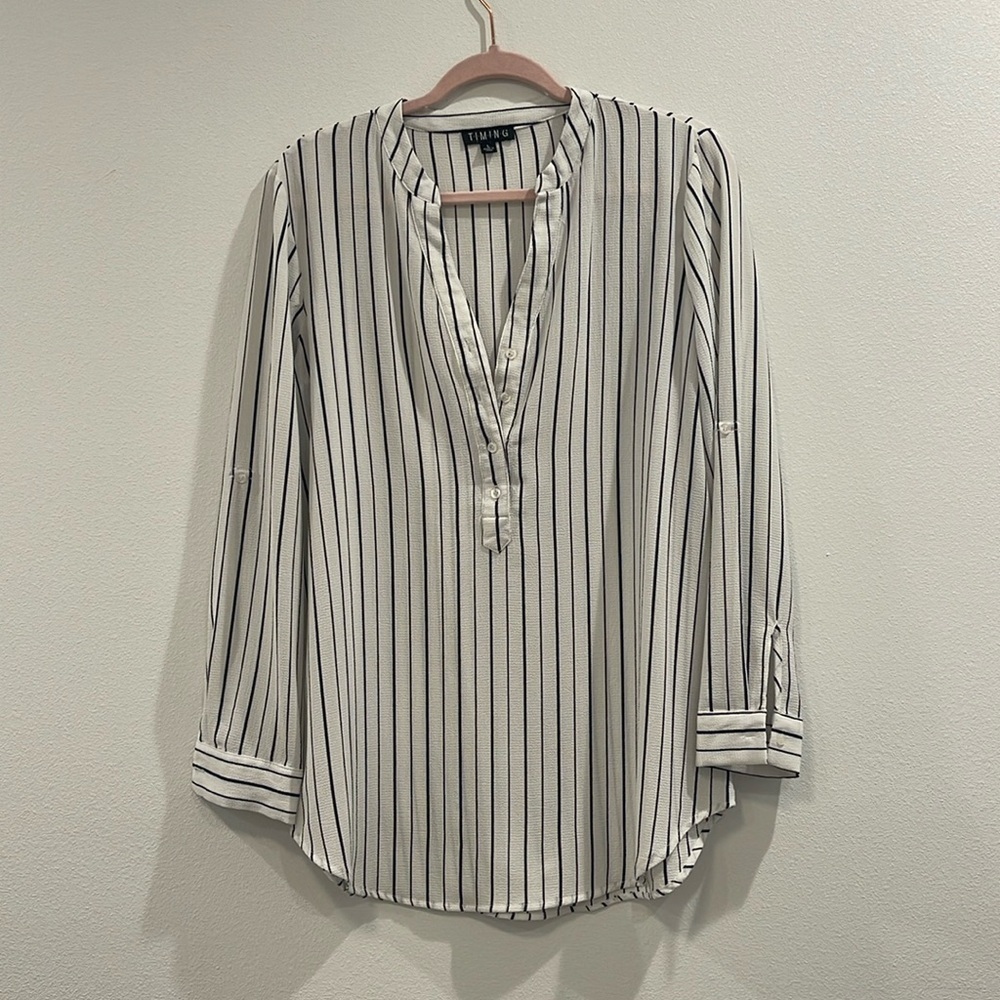 TIMING Black & White Striped Long Sleeve Blouse Size L.